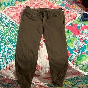 Olive American Eagle Super Stretch Jegging